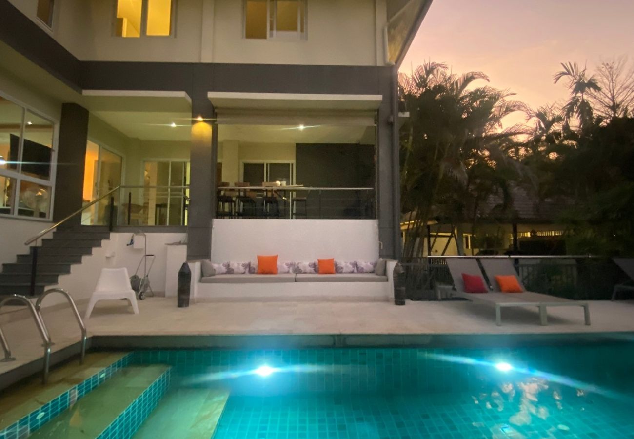 Villa in Ko Samui - TREE - 5 BDR - MAENAM