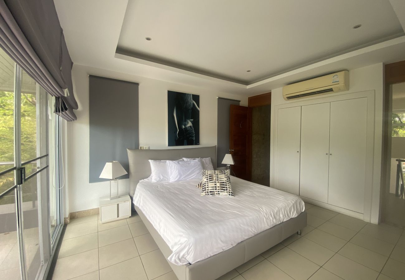 Villa in Ko Samui - TREE - 4 BDR - MAENAM