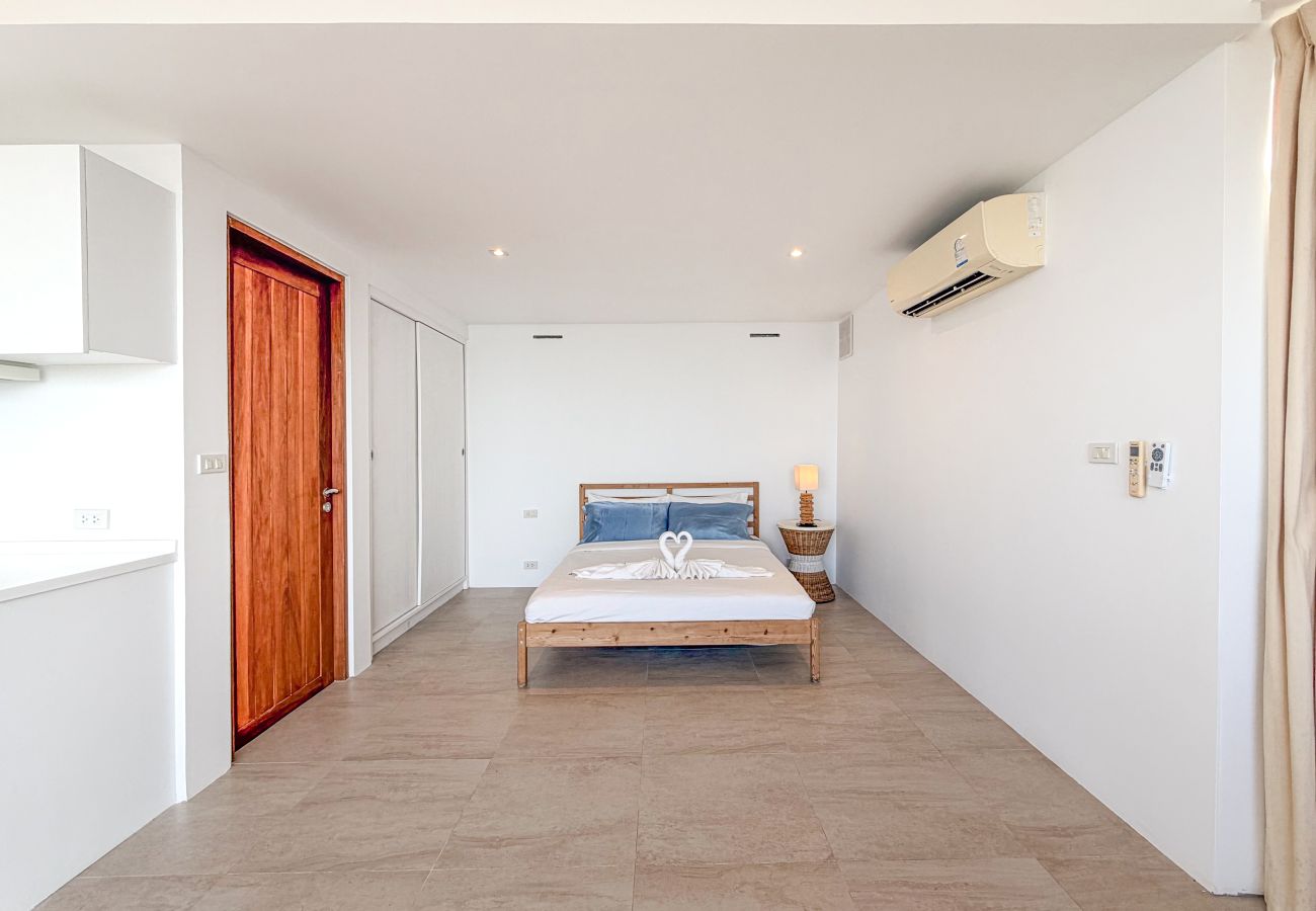 Villa in Ko Samui - Villa Azula Designer Hillside Villa with Sunset Sea Views & Bali-Inspired Living