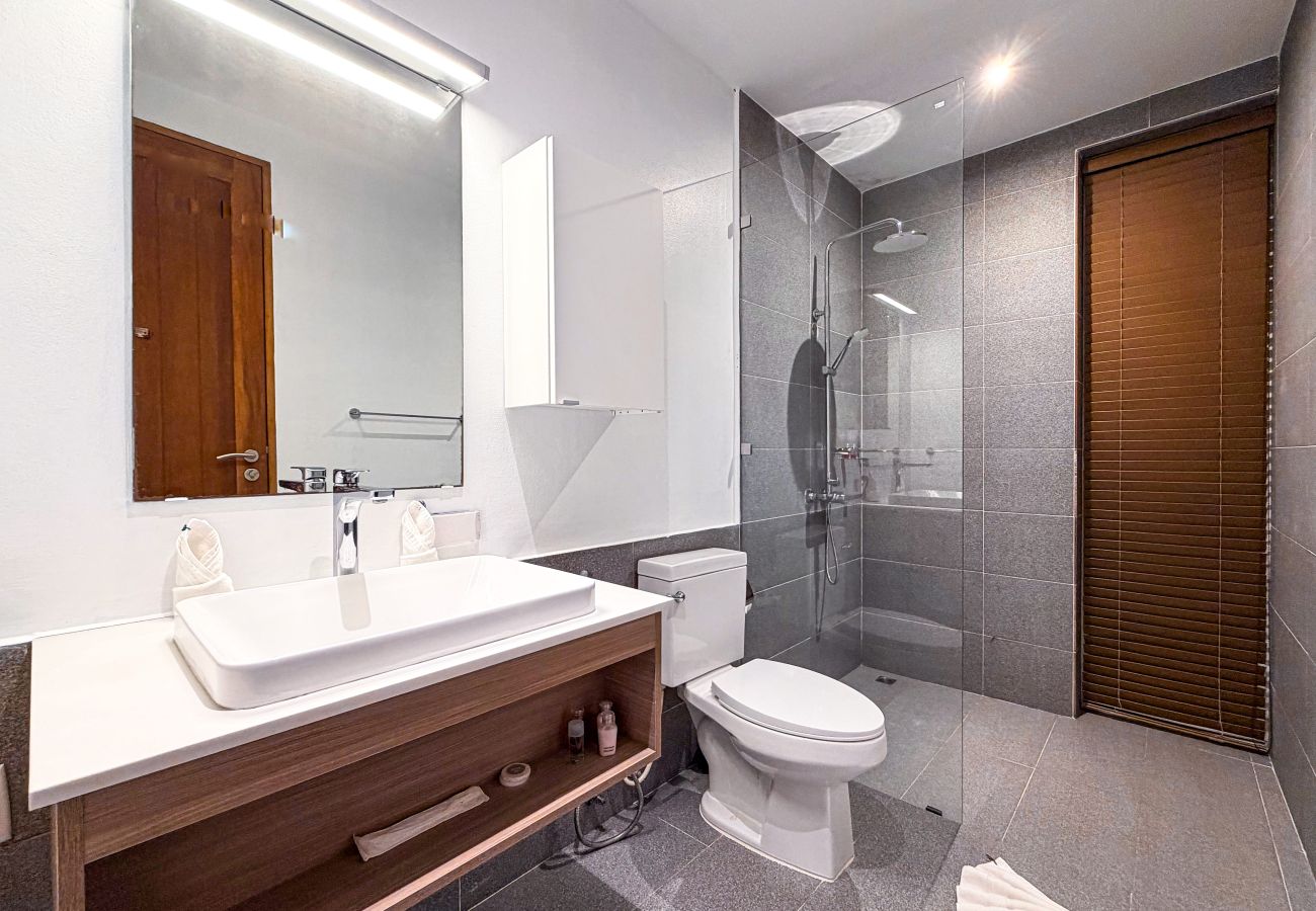 Villa in Ko Samui - Villa Azula Designer Hillside Villa with Sunset Sea Views & Bali-Inspired Living