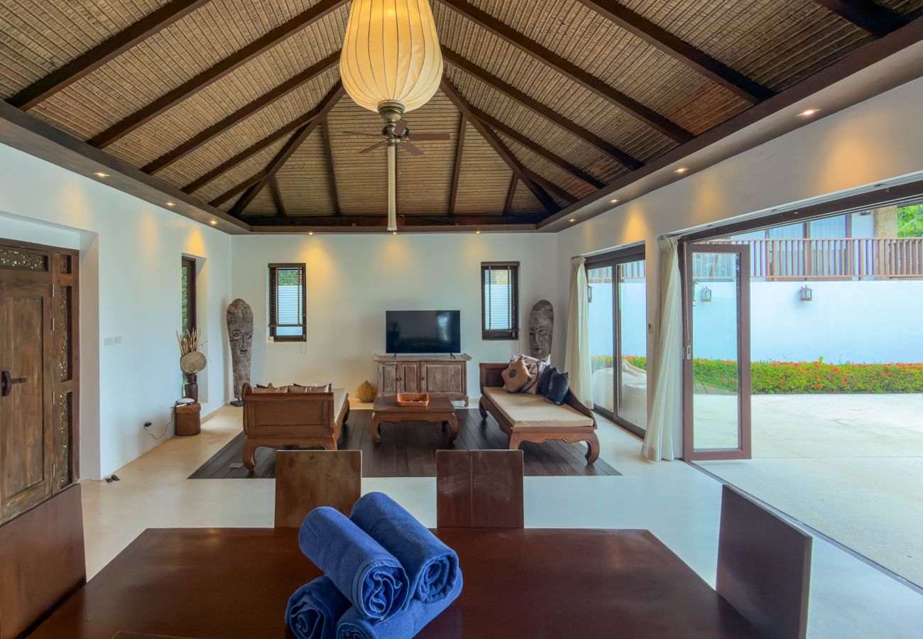 Villa in Ko Samui - Villa Formosa Tropical Bali-Style Hillside Retreat with Panoramic Sea Views