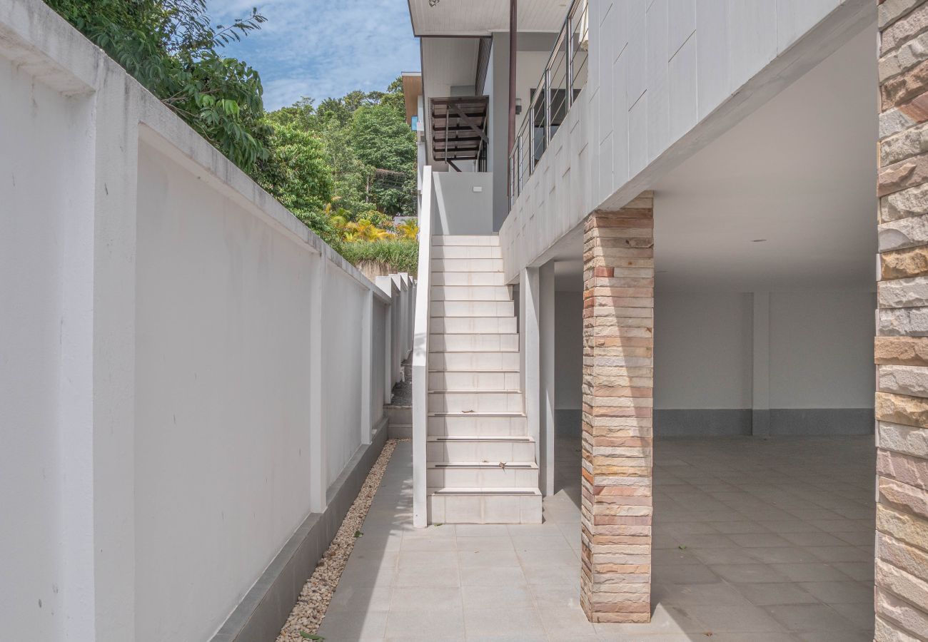 Villa in Ko Samui - Villa Sandrine Modern Compact Home Living Experience 