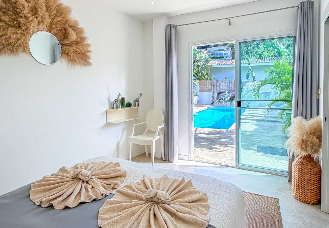 Вилла на Ko Samui - WHITE BUDDHA - 3BDR - MAENAM