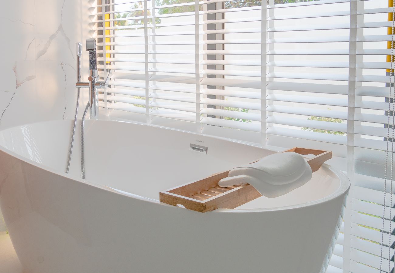 别墅 在 Ko Samui - WHITE HOUSE - 3 BDR - CHAWENG